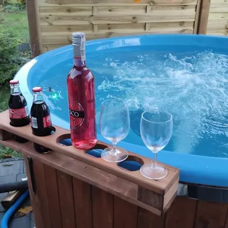 Uroczy Z Balia Z Jacuzzi * Wladyslawowo