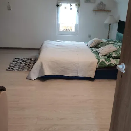 Uroczy Z Balia Z Jacuzzi