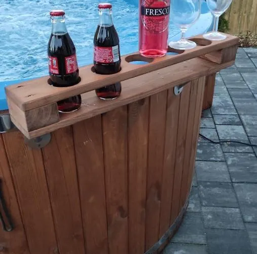 Semesterbostad Uroczy Z Balia Z Jacuzzi Władysławowo