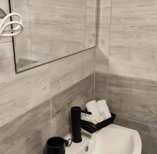 Uroczy Z Balia Z Jacuzzi Semesterbostad *